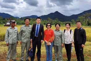 商務(wù)部國際經(jīng)濟合作事務(wù)局到示范農(nóng)場巡視檢查